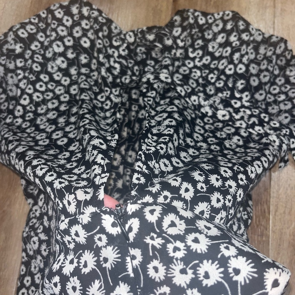 Topshop Open Back Blouse - Picture 4 of 5